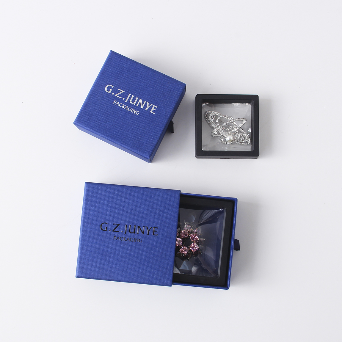 紙質(zhì)珠寶包裝盒會有哪些生產(chǎn)上的細節(jié)需要注意？